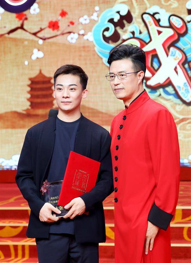 图10  2019届浙昆班毕业生王恒涛（左一）2021年 《戏码头》全国青年戏曲挑战赛（第二季）暨“中国戏曲群英会”总决赛第三名。.jpg