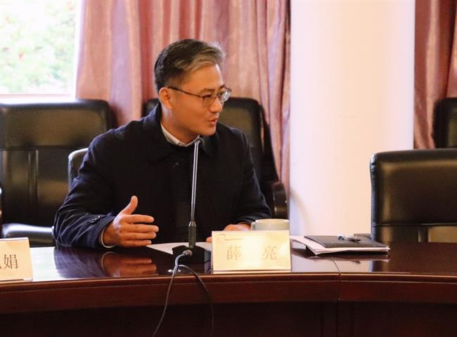 薛亮.jpg 薛亮.jpg