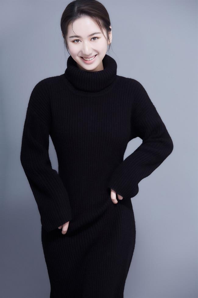 何佳瑶.jpg 何佳瑶.jpg