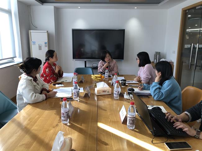 英语组.jpg 英语组.jpg